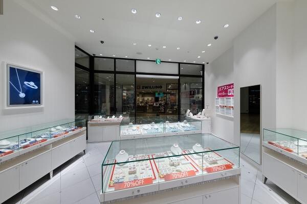 VERITE三井アウトレットパーク横浜ベイサイド店