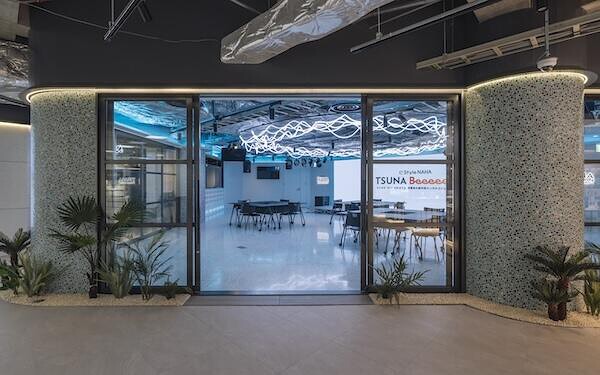 e-Style NAHA TSUNA Beeeeee!