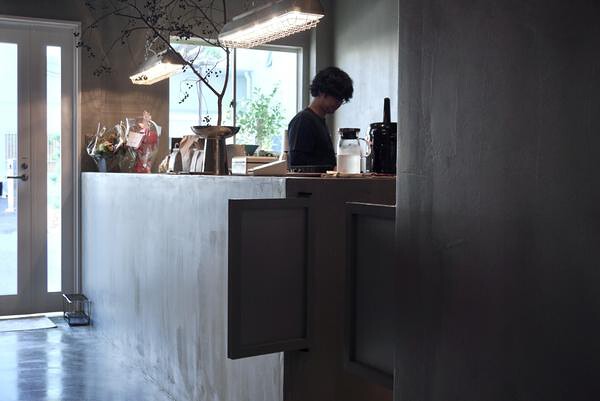 COFFEE N' DINING SPACE "CLOCHETTE"