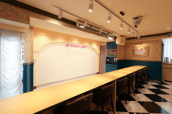 あっとほぉーむカフェ秋葉原本店 4F,6F