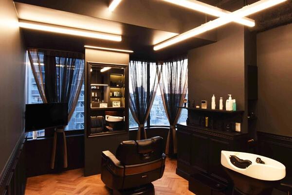 LUX THE BARBER