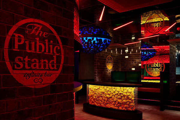 The Public stand 千葉店
