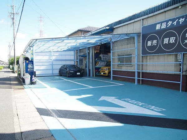 タイヤHUB