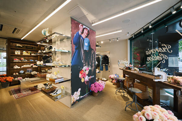 GOLDEN GOOSE OSAKA SHINSAIBASHI