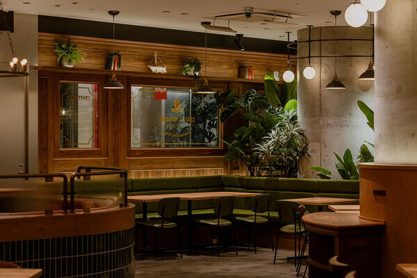 CRAFT & FARMERS KITTE丸の内店