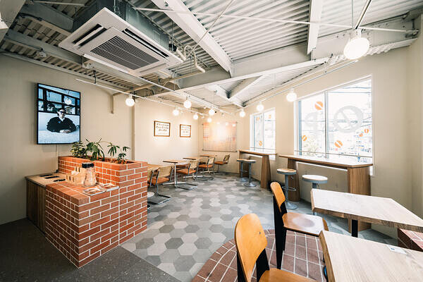 Standard Café & Gallery堀江あみだ池公園店