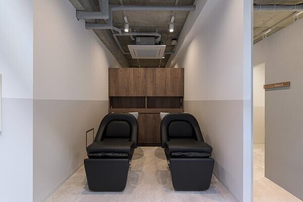 SALOWINSALOWIN表参道FLAT店