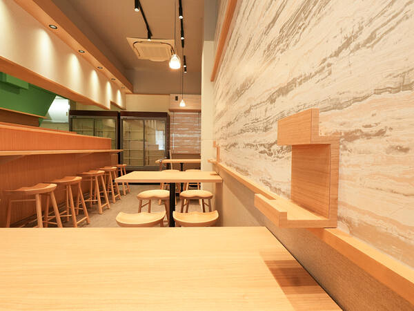 鮨と酒悠久 名古屋駅柳橋綜合市場店