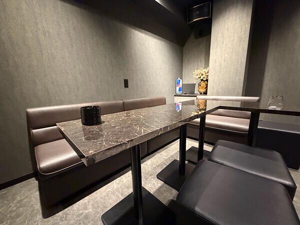 NO.8 Snack&Karaoke 五反田