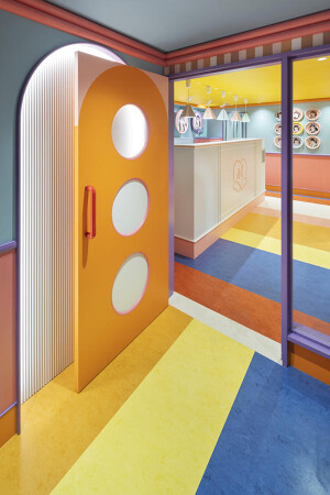 あっとほぉーむカフェ 名古屋大須本店2F