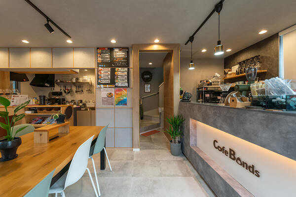 Cafe Bonds