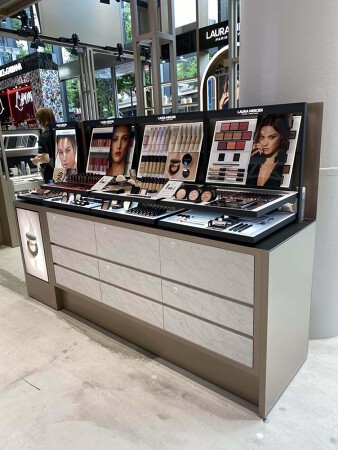 LAURA　MERCIER　ウィズ原宿