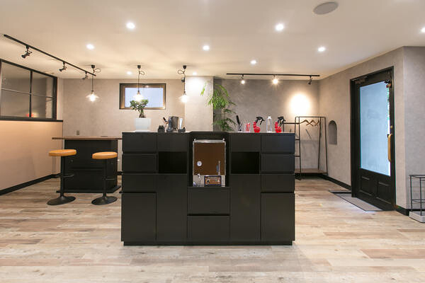 ROBERTS　八王子店