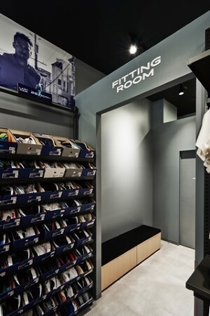 ASICS FACTORY OUTLET三井アウトレットパーク横浜ベイサイド