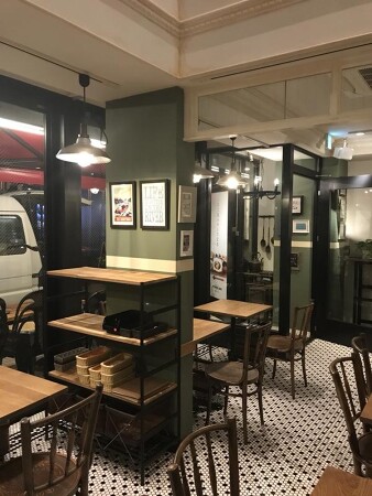 リバーカフェ