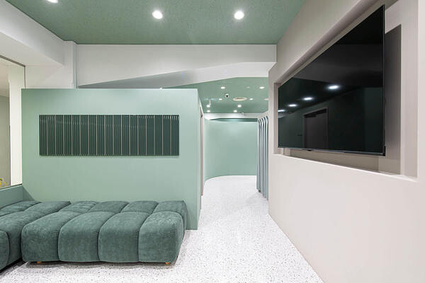 GO TODAY SHAiRE SALON 横浜 Solace店
