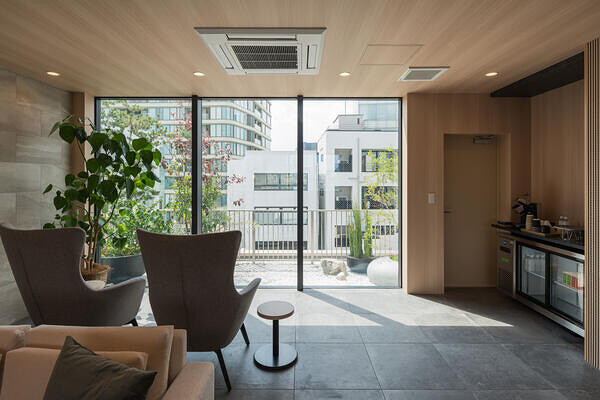 代官山バースクリニック