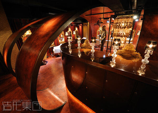 UR-SHIN (東京)