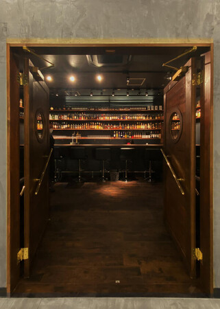 お酒の美術館 マルエイガレリア店