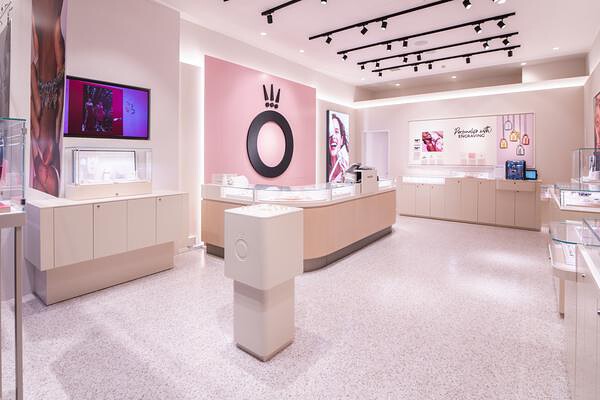 Pandora あしびなーアウトレットモール店
