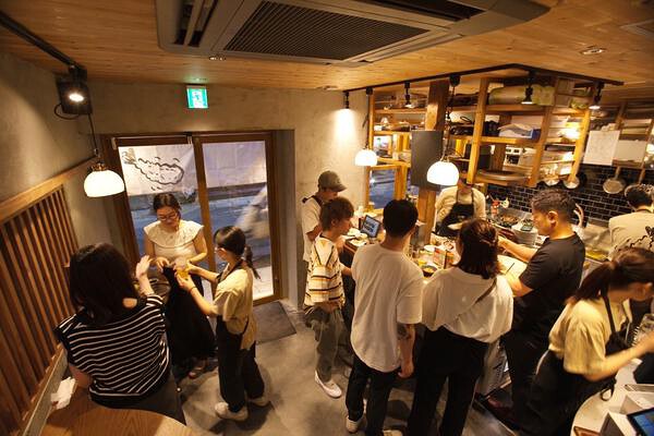 スタンドまるに