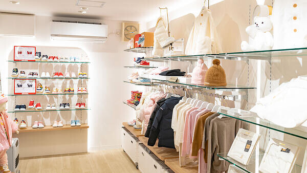 ミキハウス ニセコビレッジ ニセコ-世（NISEKO-YO）内 POP UP ショップ