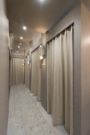 Eye Herb Beauty Salon