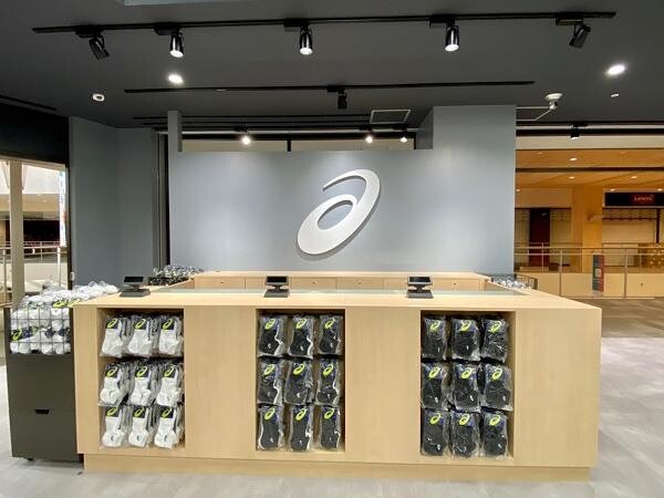 ASICS FACTORY OUTLET三井アウトレットパーク札幌北広島