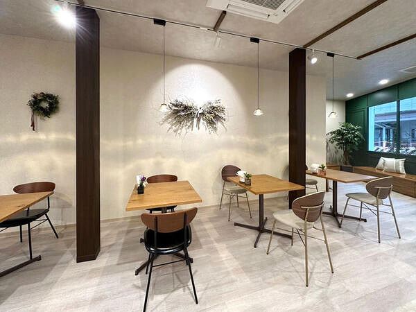 Cafe Lelut