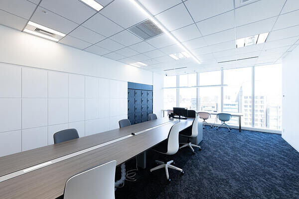 ミツイコーポレーション（株）福岡支社