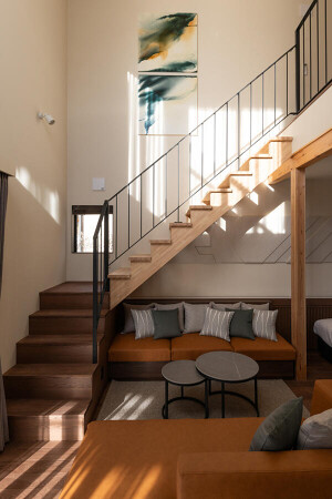 THE FARM SLOW MOUNTAIN NARITA／MAISONETTE