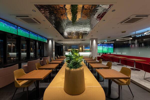 C-ups Cafe & Sports Bar