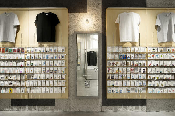 STIQ STORE SHINSAIBASHI