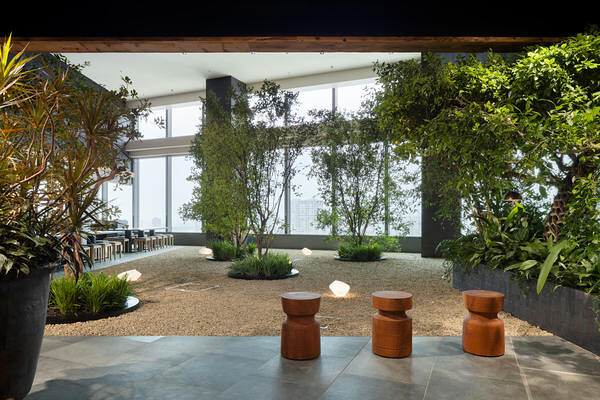 LUFTBAUM　28F　パート２