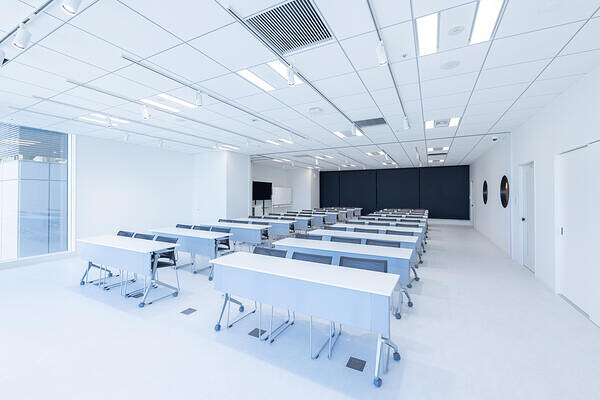 ミツイコーポレーション（株）福岡支社