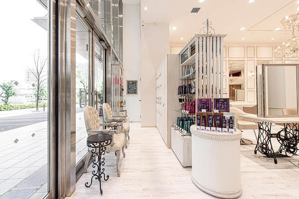 FEERIE AVEDA ARIAKE