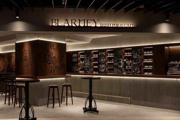 BLARNEY Irish Pub & Cafe
