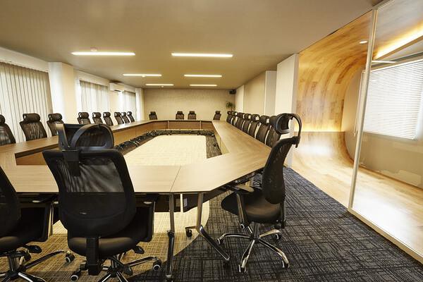KANSAI KOKOKUSHA conference room
