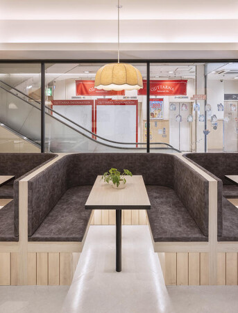 MOS＆CAFE 新小岩店