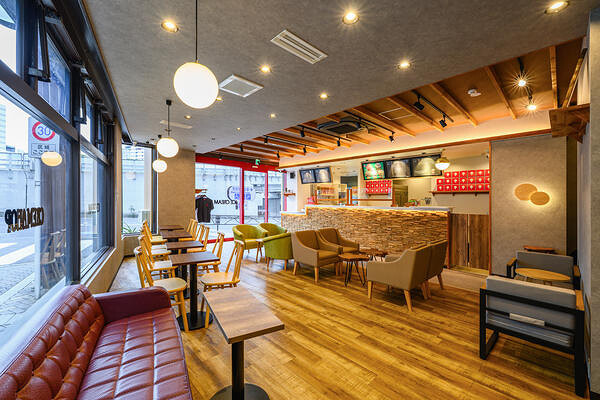 CREMAHOP赤坂見附店