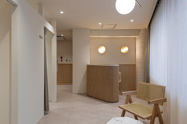 and MORE Lash&Brow lounge