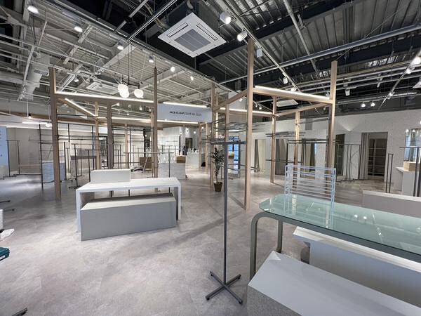 NICE CLAUP/OLIVE des OLIVE OUTLET　仙台泉プレミアム・アウトレット店