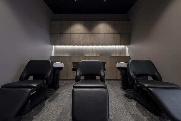 EMANON share salon 心斎橋