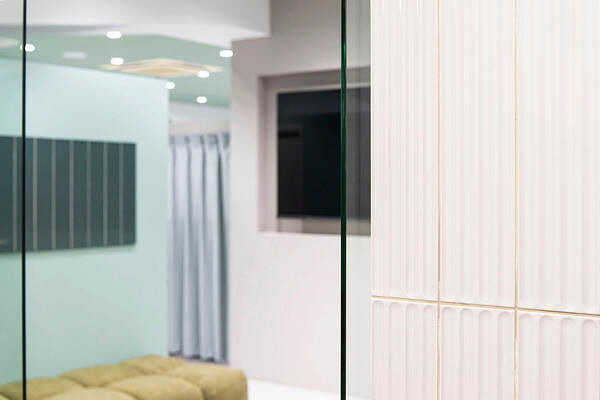 GO TODAY SHAiRE SALON 横浜 Solace店