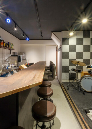 ミュージックバー