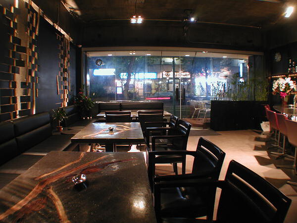 ＣAFE&BAR　MOOBEI