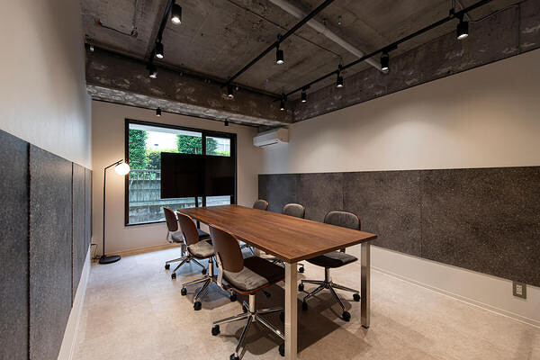 EIGHT’s office