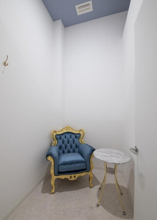 beauty salon Cinderella 心斎橋店