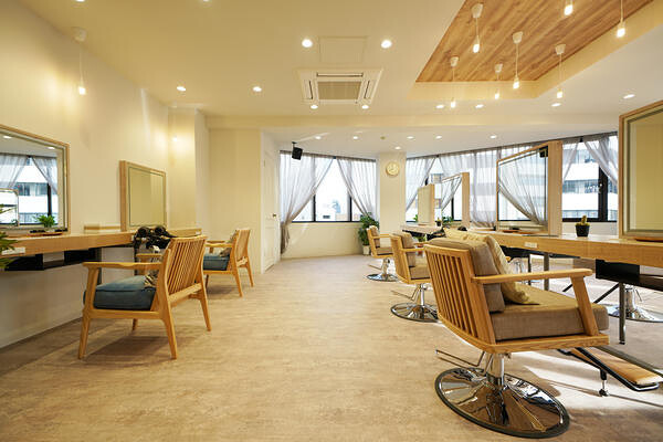 little nene池袋西口