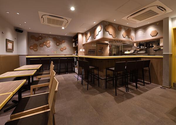 Craft beer BAR ANT’N BEE　龍土町